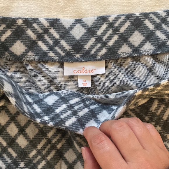 SOLD! Cute lounge set - Picture 5 of 5